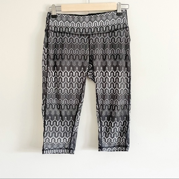 Prana Pants - PRANA Cropped Print Yoga Leggings